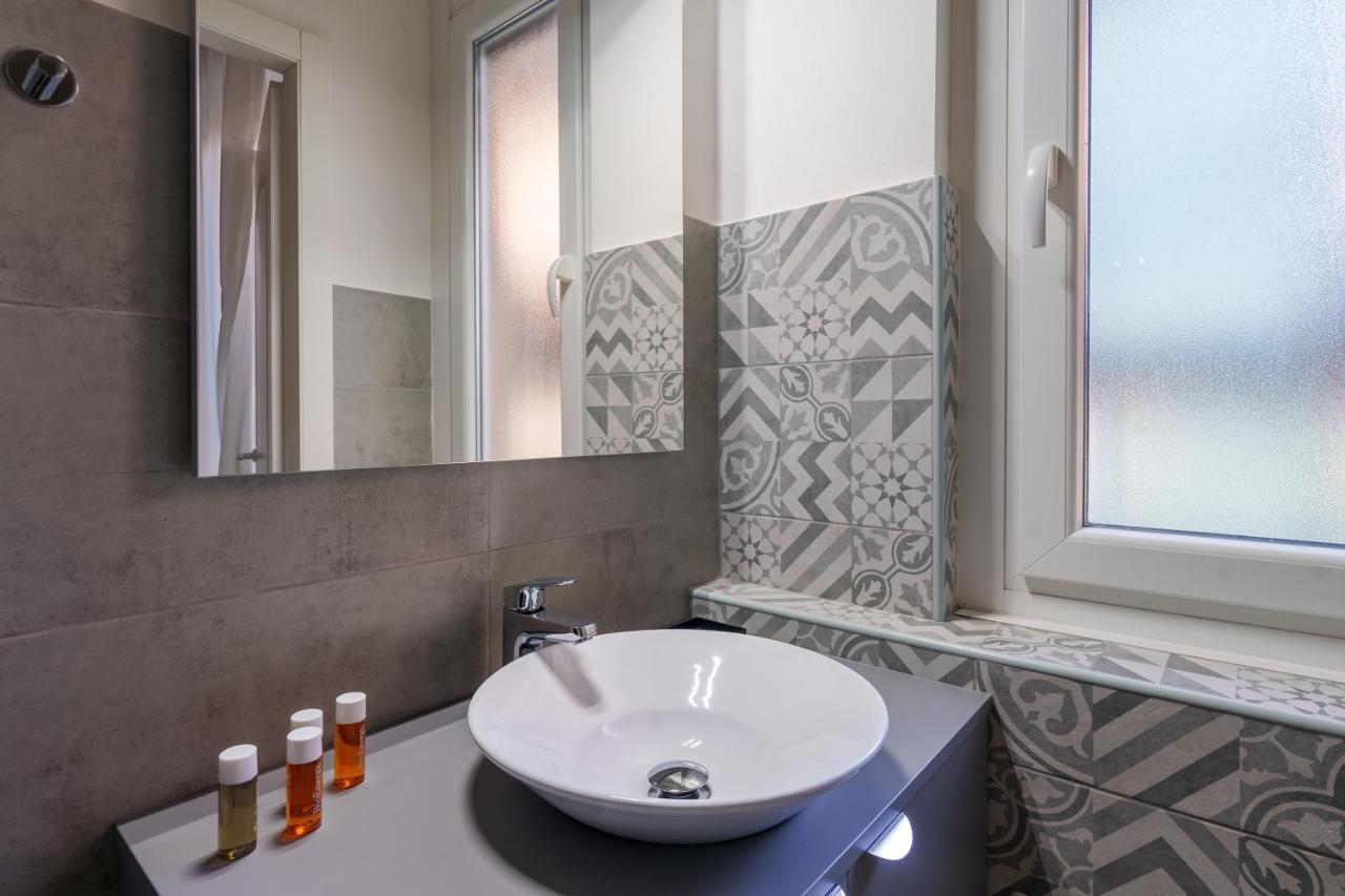 Apartmán Sansiro Luxury Wi-Fi & Netflix Milán Exteriér fotografie